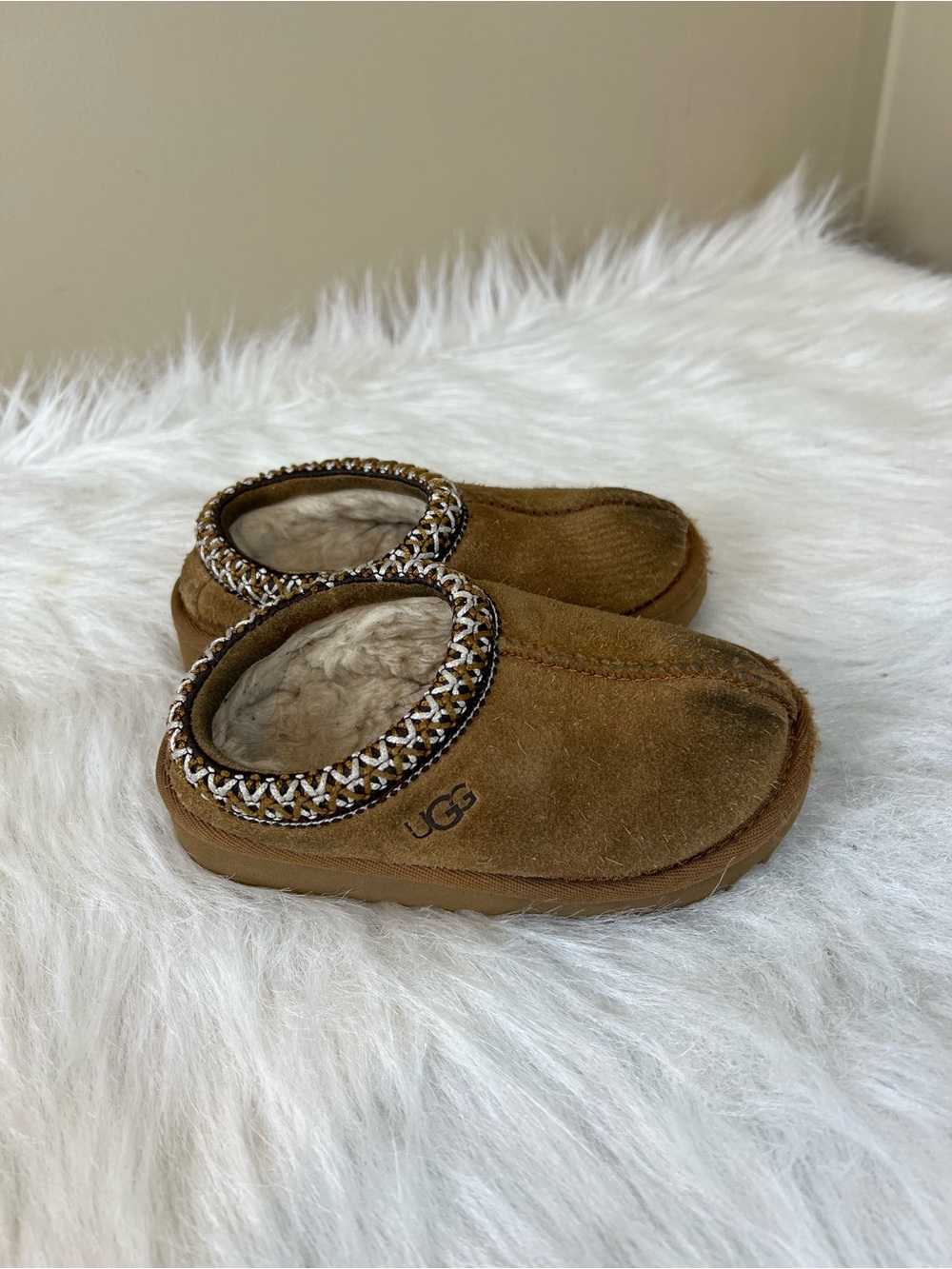 UGG Tasman Chestnut Suede Shearling Mule Slippers with Braided Trim kids 8